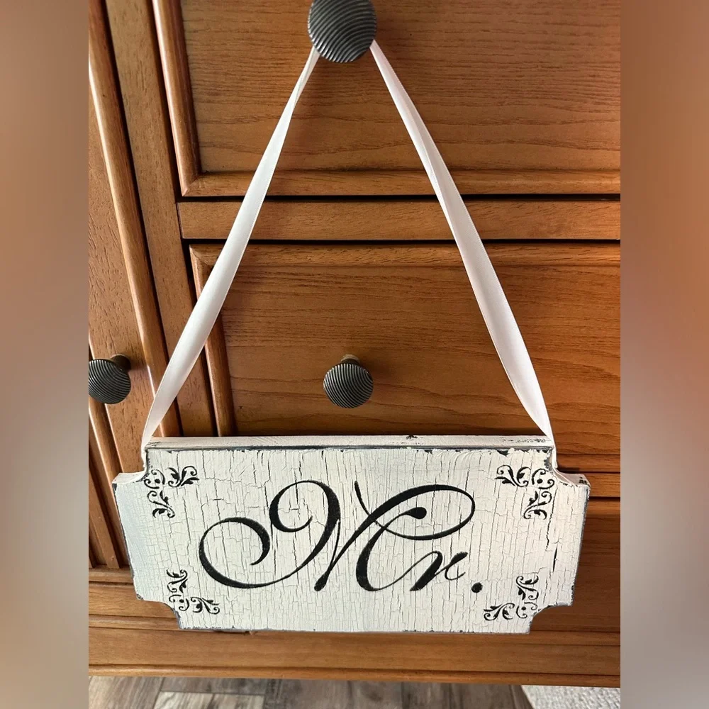 Gorgeous Shabby Chic Mr & Mrs and/or Just & Married Signs for Couples to Hold